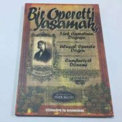 Bir Operetti Yaşamak - Kitap Album