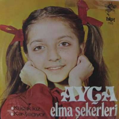 Küçük Kız / Kar Yağıyor