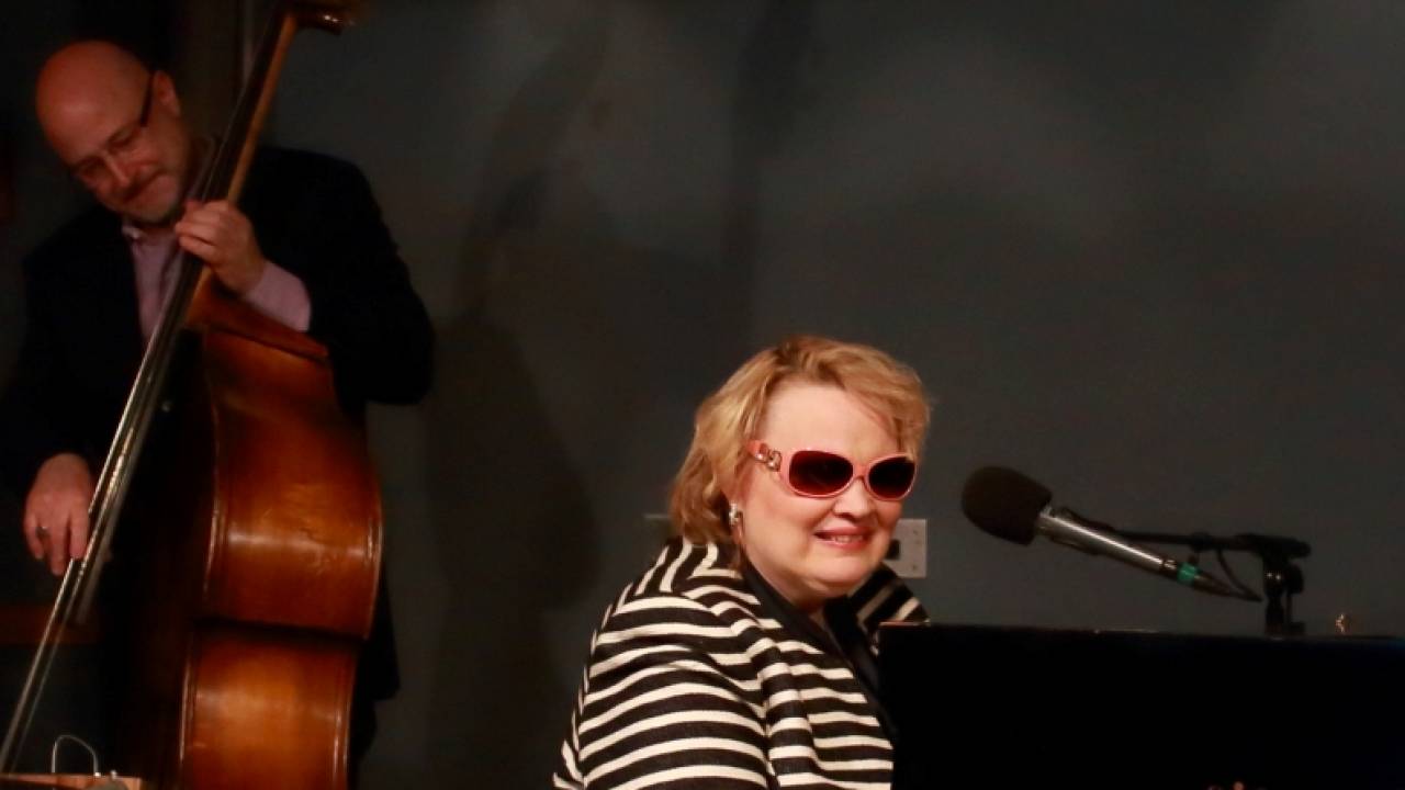 Diane Schuur