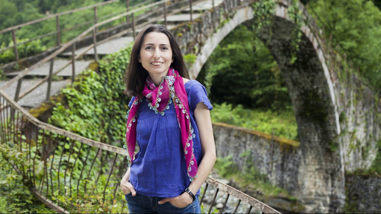 Ayşenur Kolivar