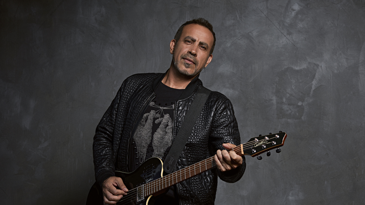 Haluk Levent