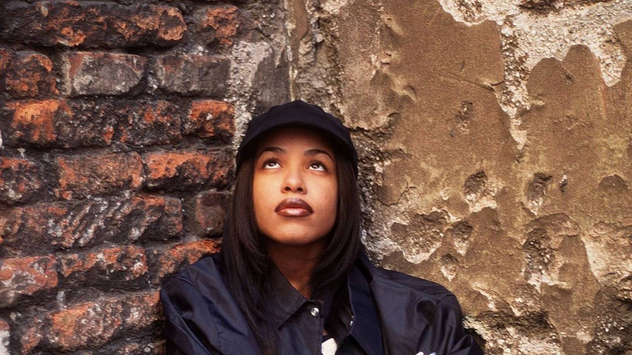 Aaliyah | Karnaval.com.