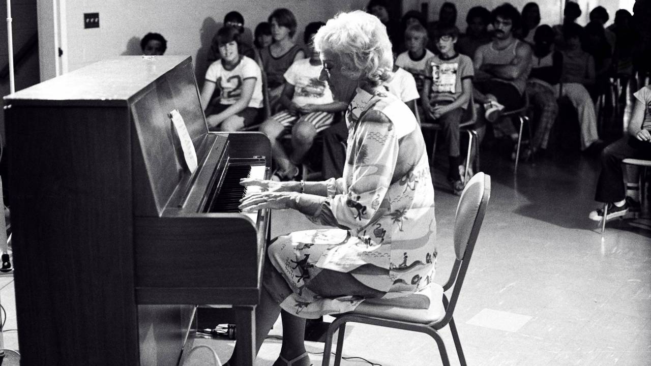 Marian Mc Partland