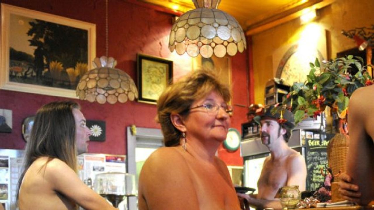 Londra'da Çıplaklar Restoranı Açılıyor | Karnaval.com 
